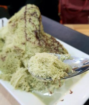 Vegan Greentea Bingsu at Cafe Beanteum in Seoul