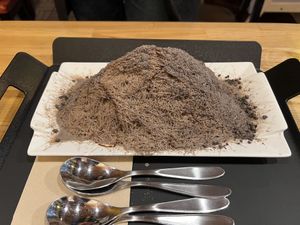   at Cafe Beanteum in Seoul