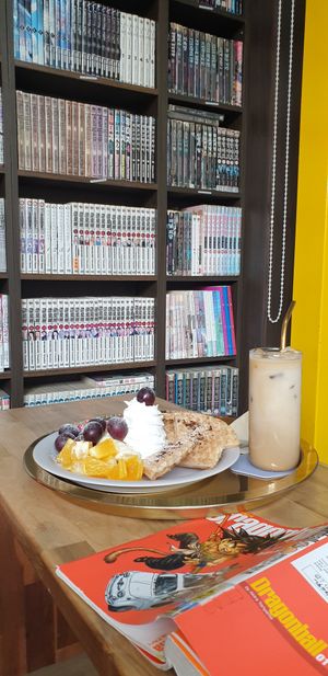 Waffle with Fruits & Vegan Latte at Cafe Beanteum in Seoul