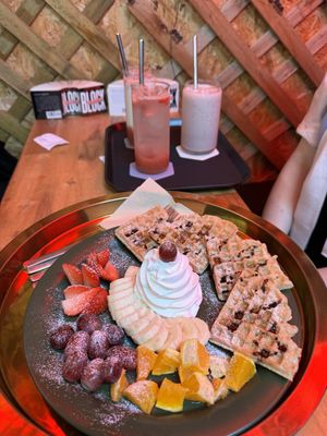   at Cafe Beanteum in Seoul