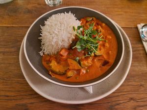 Curry with rice at Guy's Bar in Clifden