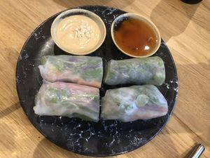 Veggoe rolls veganos at Viva in El Prat De Llobregat