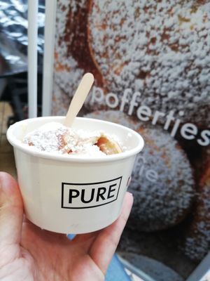 Poffertjes (tiny dutch pancakes with powdered sugar) at Room - Vismarkt in Groningen