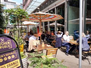 Outdoor seating at Kitchen Republic in Zurich