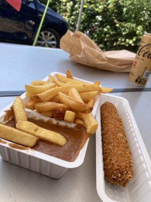 Vegan kipcorn and fries    at Snackbar The Sixties in Burgh-haamstede