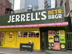 Storefront at Jerrell's Betr Brgr in New York City