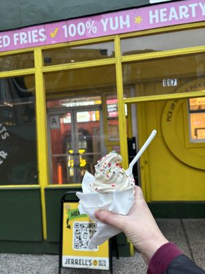   at Jerrell's Betr Brgr in New York City