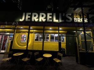   at Jerrell's Betr Brgr in New York City