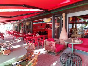 Outdoor seating at Nooch in Bern