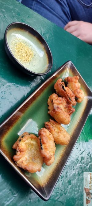 zucchini fritters at B.Better in Paris