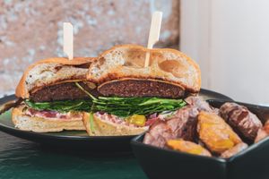 Veggie pattie burger + crunchy potatoes at B.Better in Paris