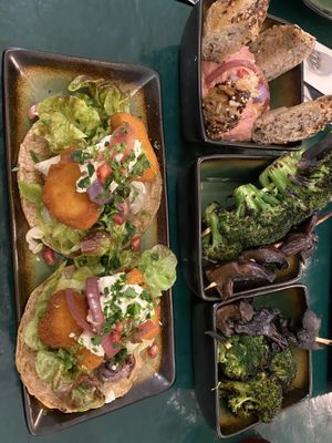 Tacos, Hummus, Vegetables  at B.Better in Paris