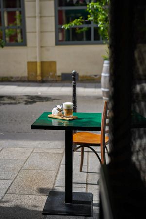 Latte in the terrasse at B.Better in Paris