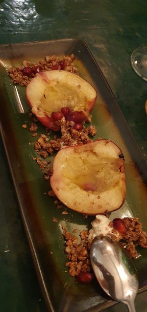 Dessert pêche au BBQ trop bon at B.Better in Paris