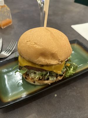 Better burger (beyond)  at B.Better in Paris