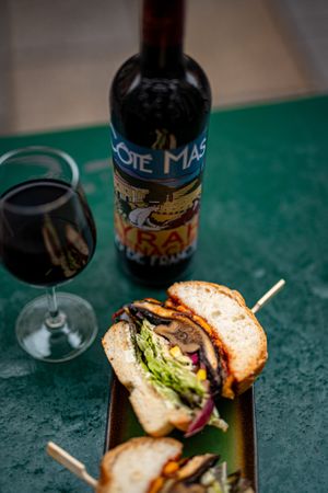 Burger and first price wine at B.Better in Paris