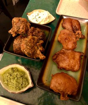 Accras d’épinards et beignets de pleurotes at B.Better in Paris