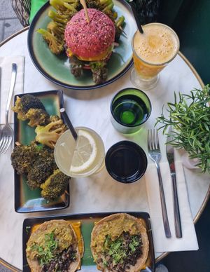  at B.Better in Paris