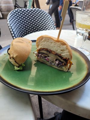  at B.Better in Paris
