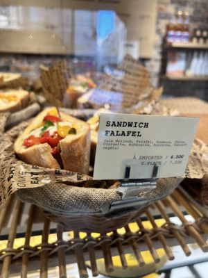   at Land & Monkeys - Turenne in Paris