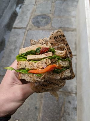 Umami sandwich at Land & Monkeys - Turenne in Paris