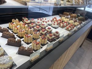 😋   at Land & Monkeys - Turenne in Paris