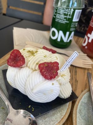 Yum  at Land & Monkeys - Turenne in Paris