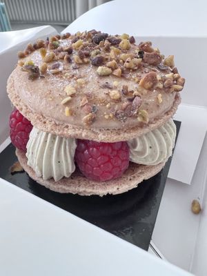 Pistachio and raspberry pastry  at Land & Monkeys - Turenne in Paris