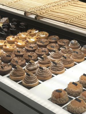 Cake selection   at Land & Monkeys - Turenne in Paris