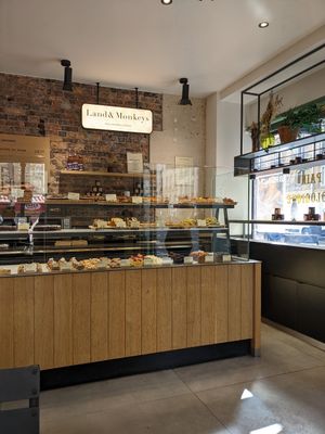  at Land & Monkeys - Turenne in Paris