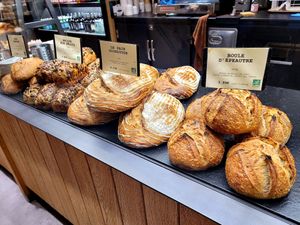 Breads at Land & Monkeys - Turenne in Paris