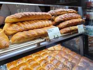 Viennoise nature at Land & Monkeys - Turenne in Paris