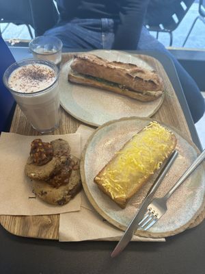   at Land & Monkeys - Turenne in Paris