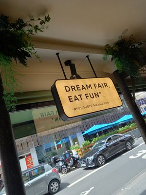  at Land & Monkeys - Turenne in Paris