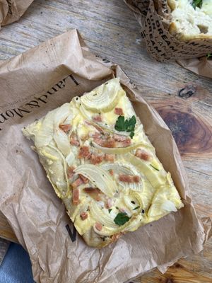 focaccia   at Land & Monkeys - Turenne in Paris