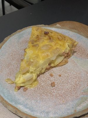 quiche lorrainne   at Land & Monkeys - Turenne in Paris