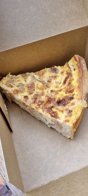 Quiche  at Land & Monkeys - Turenne in Paris