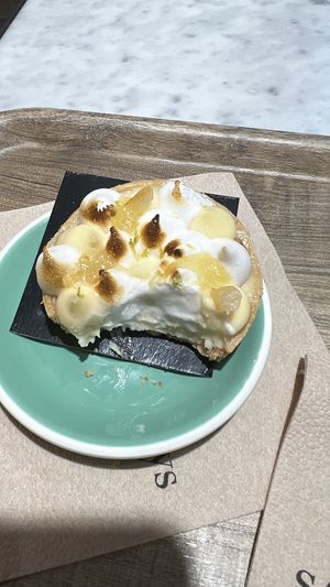 Tartelette citron  at Land & Monkeys - Turenne in Paris