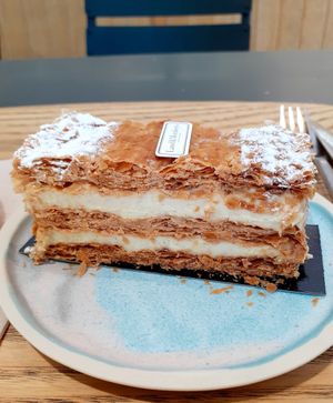 Mille feuilles vanille at Land & Monkeys - Turenne in Paris