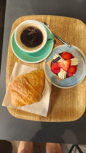  at Land & Monkeys - Turenne in Paris