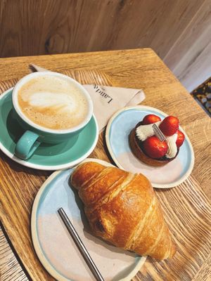  at Land & Monkeys - Turenne in Paris