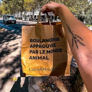 "Bakery approved by the animal world”  at Land & Monkeys - Turenne in Paris