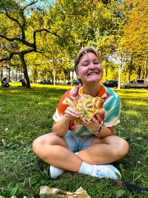 The onion and bacon focaccia  at Land & Monkeys - Turenne in Paris