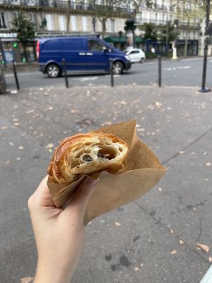 Pain au chocolat   at Land & Monkeys - Turenne in Paris