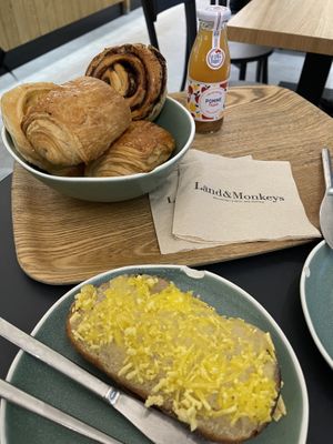   at Land & Monkeys - Turenne in Paris