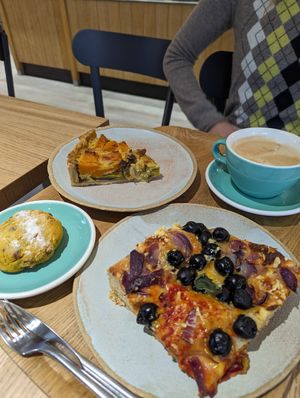  at Land & Monkeys - Turenne in Paris