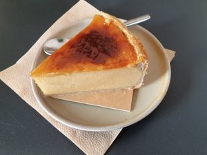 Vanilla flan at Land & Monkeys - Turenne in Paris