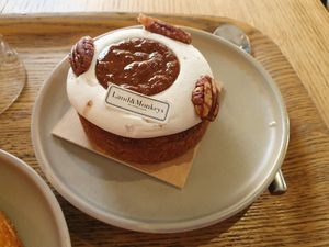Cancan- pecan tartelette at Land & Monkeys - Turenne in Paris