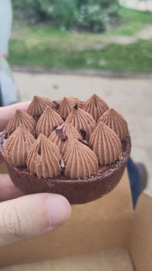 Chocolate tartelette at Land & Monkeys - Turenne in Paris