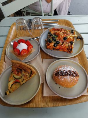  at Land & Monkeys - Turenne in Paris